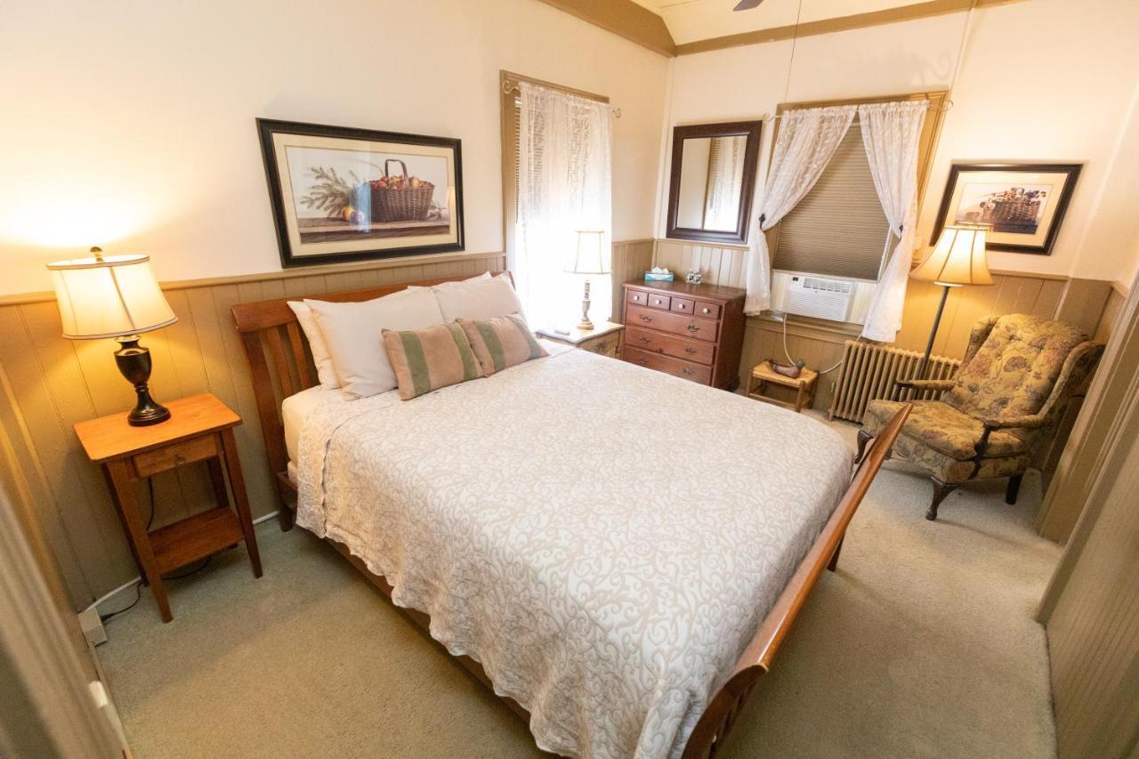 Waybury Inn East Middlebury Екстер'єр фото