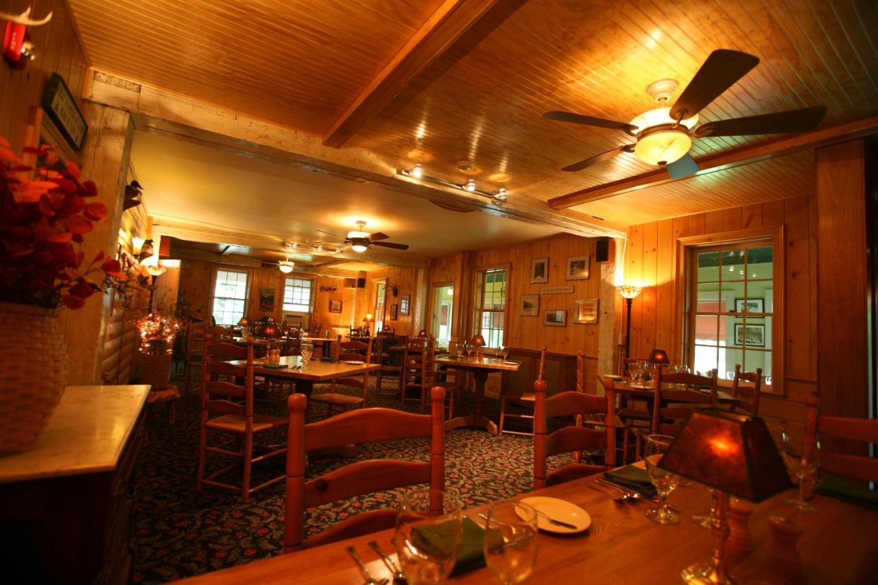 Waybury Inn East Middlebury Екстер'єр фото